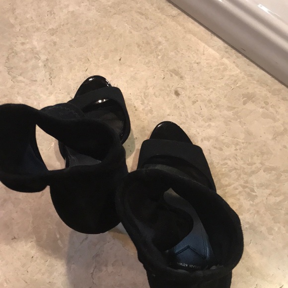 Shoes - Picture 7 of 7